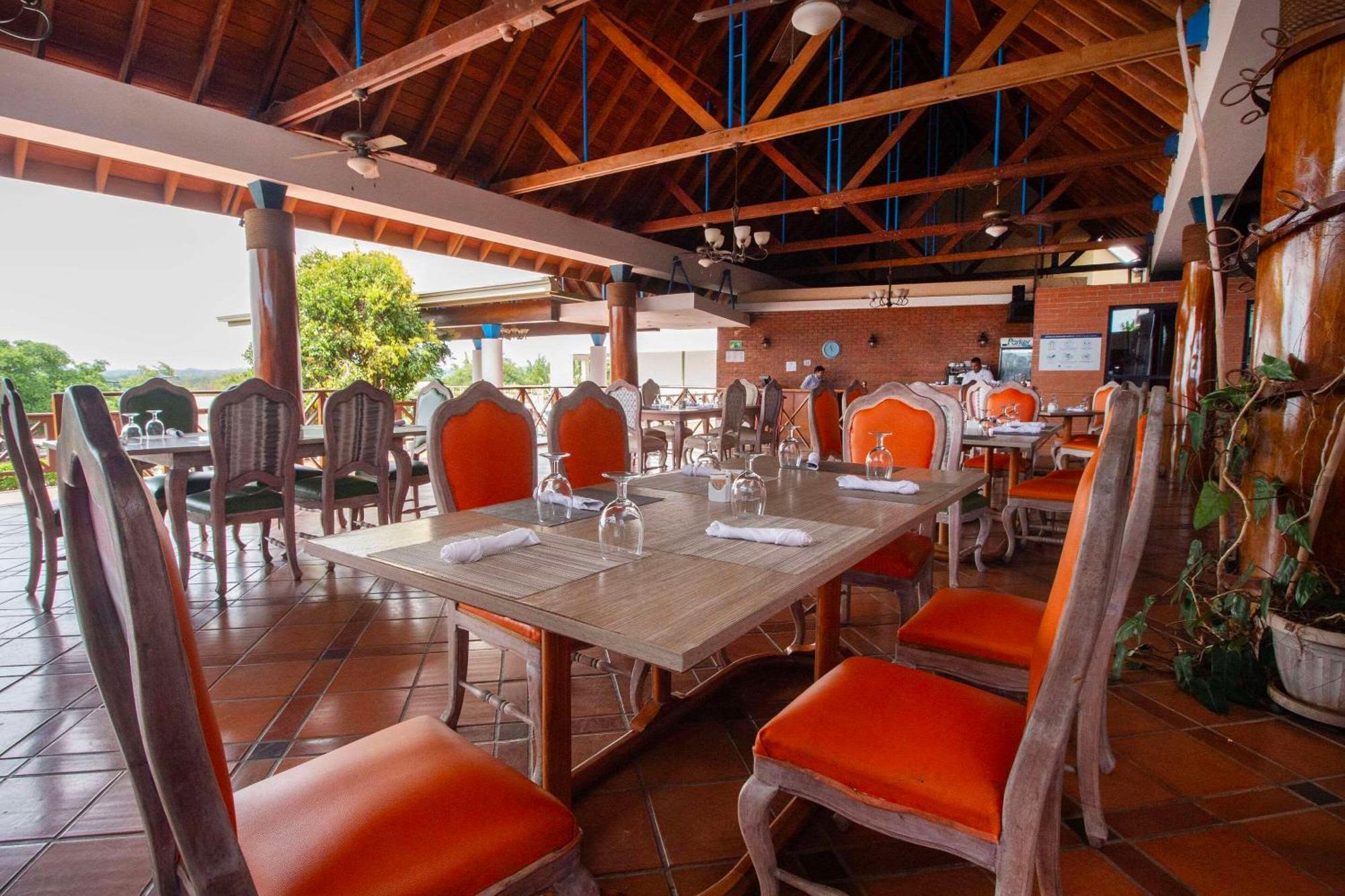 Hotel Faranda Guayacanes, A Member Of Radisson Individuals Chitré Exterior foto