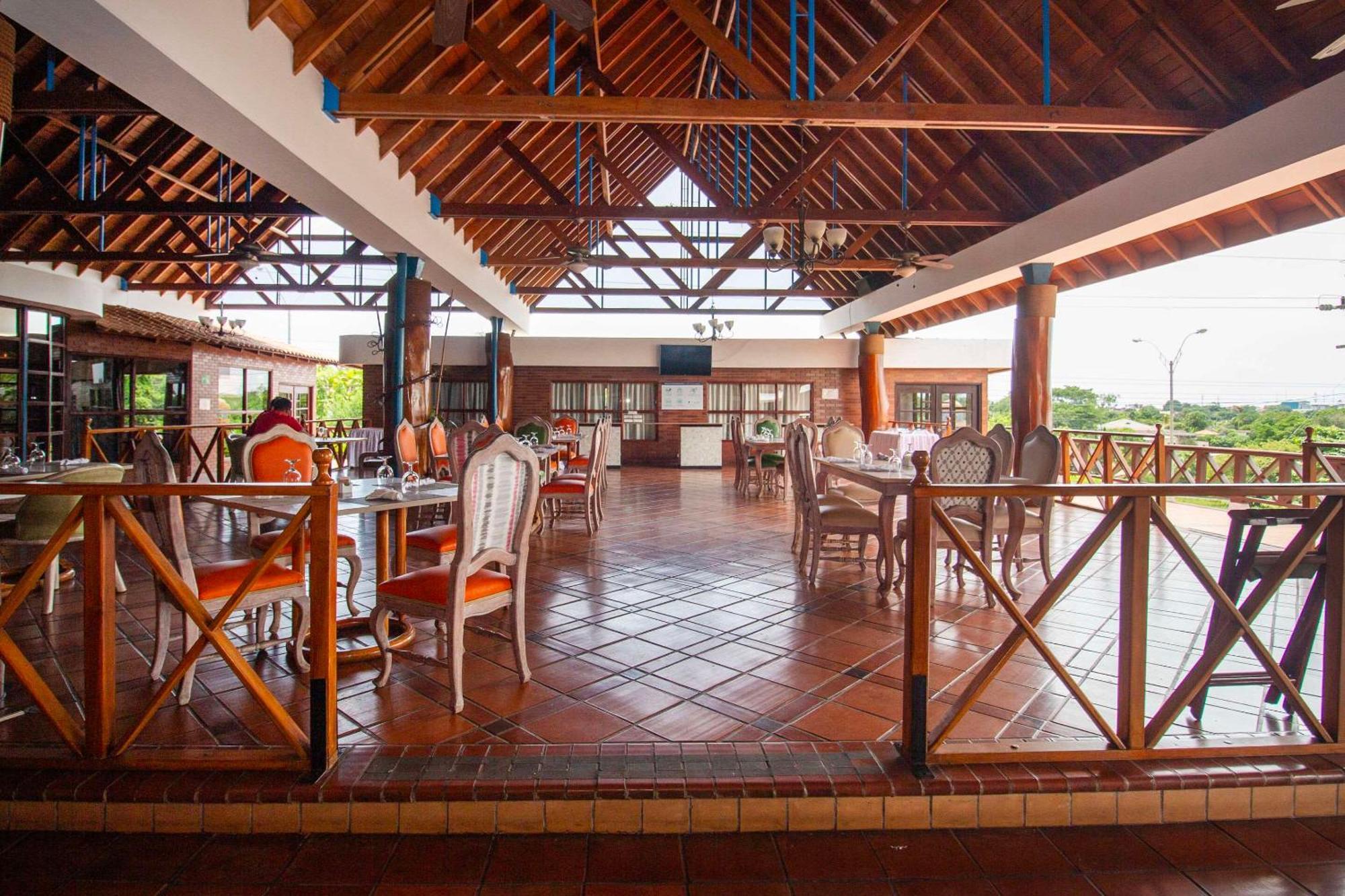 Hotel Faranda Guayacanes, A Member Of Radisson Individuals Chitré Exterior foto